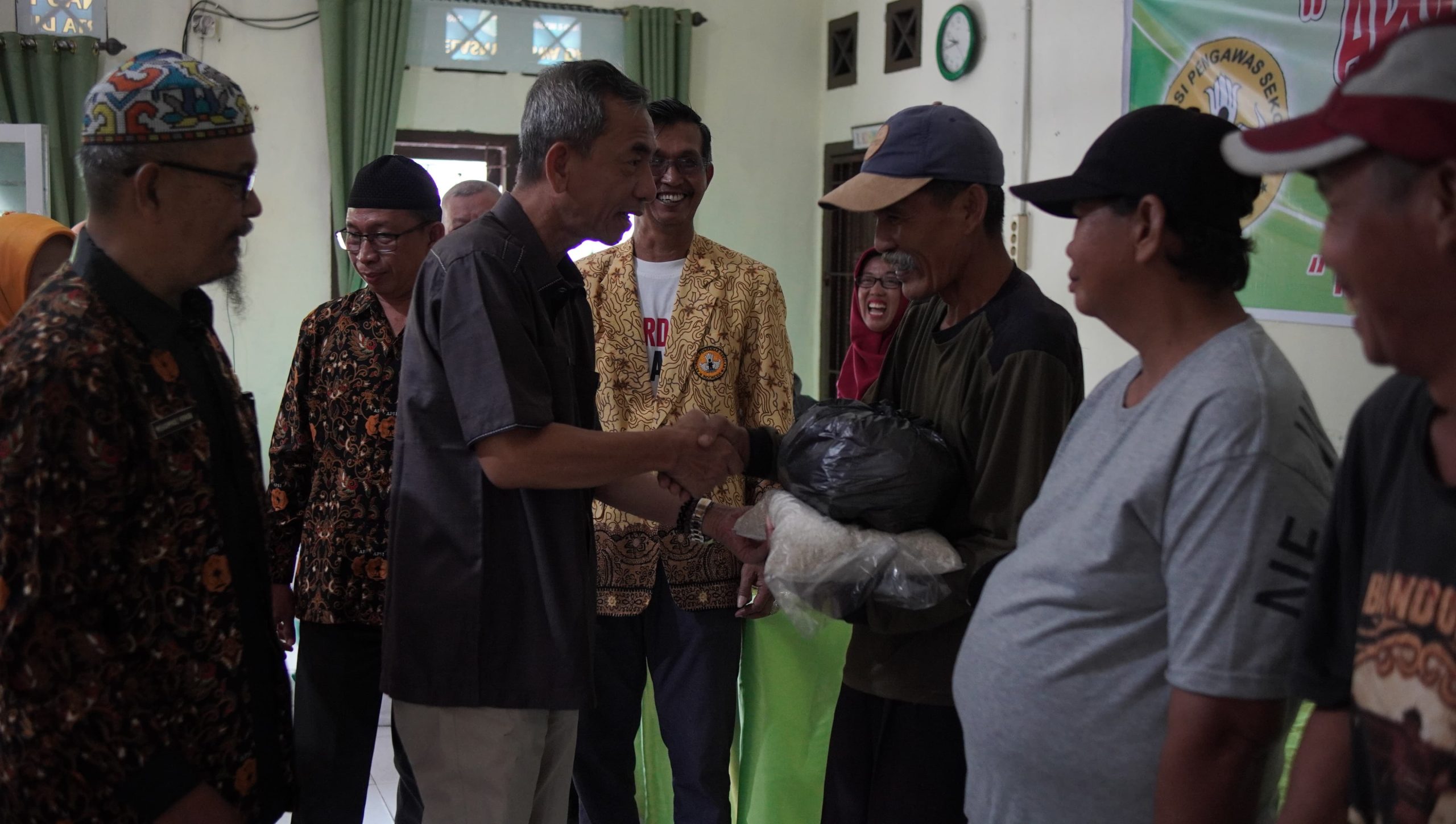 Asosiasi Pengawas Sekolah Indonesia (APSI) Kabupaten OKU Gelar Program “APSI PEDULI OKU” untuk Kelima Kalinya