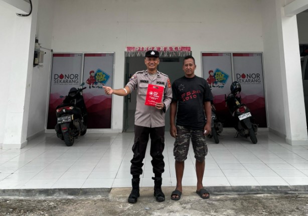 polisi oku selamatkan warga