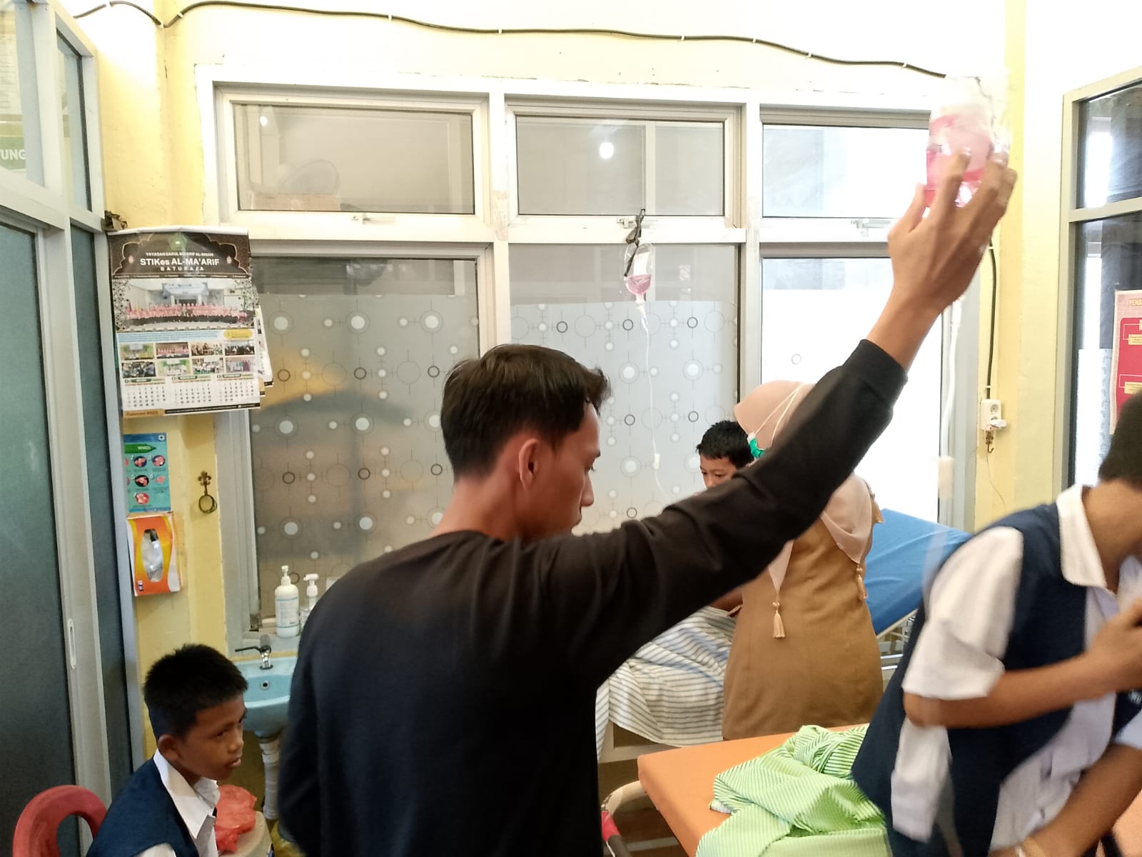 Siswa SMP 9 oku keracunan MBG.