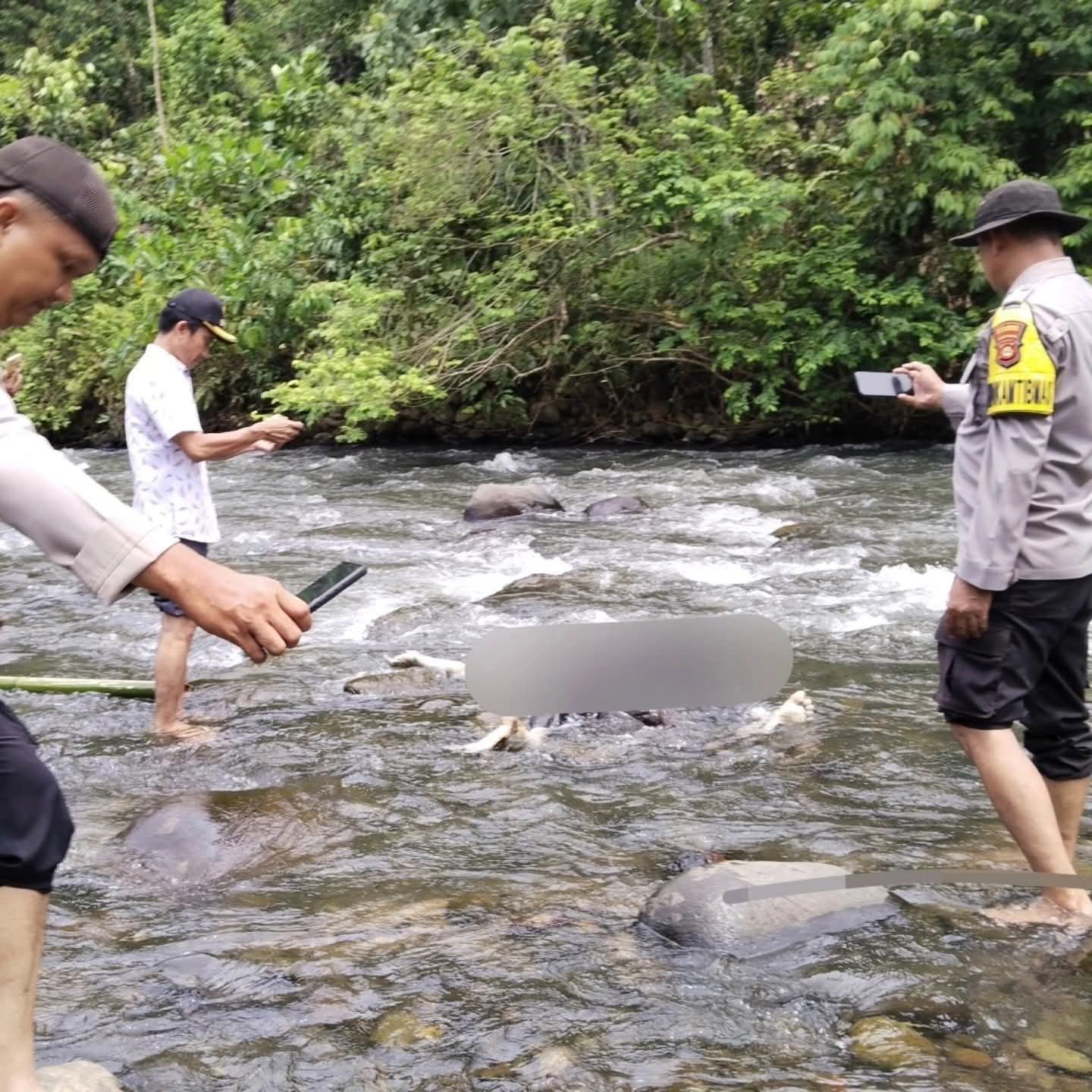 Penemuan jasad karmidin di sungai ogan
