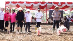 Polres Tapsel tanam jagung serentak