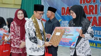 Bupati Teddy: Tanpa Guru, Saya Takkan Bisa Jadi Pemimpin