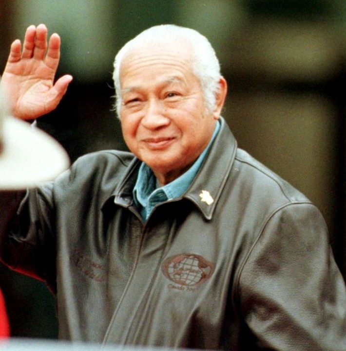 H M Soeharto