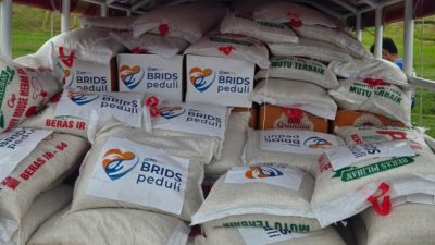 Hercules TNI Angkut Bantuan BRIDS ke Aceh