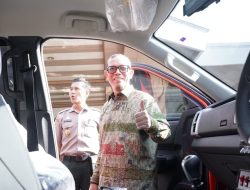 OKU Terima Bantuan Mobil Rescue BNPB