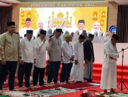 Bupati dan Forkompinda OKU Gelar Tarawih Perdana