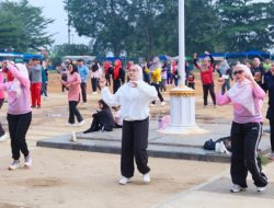 Bunda PAUD Labusel Ajak Warga Senam