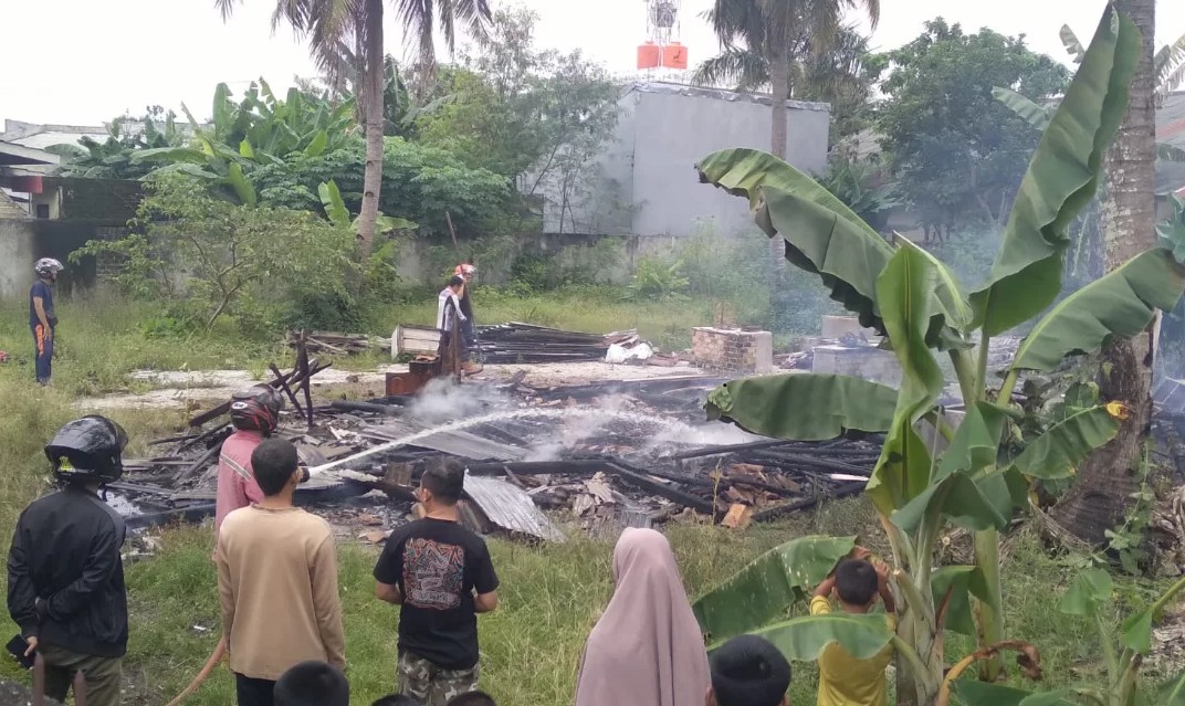 kebakaran pondok kayu, Kelurahan Sukaraya, OKU