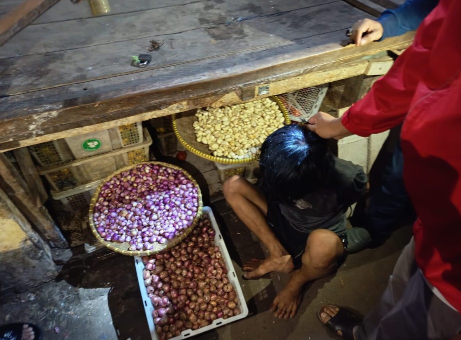maling di pasar atas baturaja