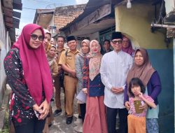 Bupati Teddy Sambangi Warga Sakit