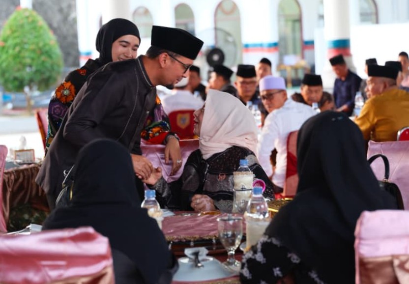 Peringatan Nuzulul Qur’an 1447 Hijriah dan buka puasa bersama di Pendopo Rumah Dinas Bupati Labusel, Jumat (6/3/2026).
