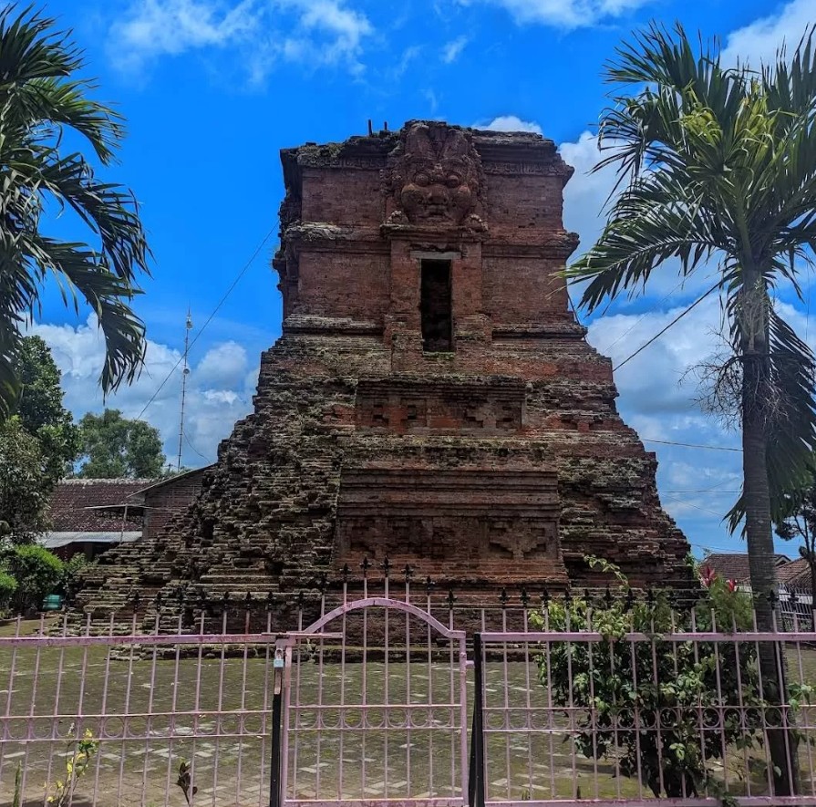 Struktur utama Candi Ngetos yang terbuat dari bata merah khas era Majapahit di Nganjuk, Jawa Timur.
