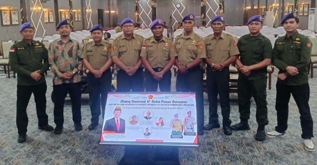 Momen kekompakan anggota dan pengurus IARMI Maharuyung Jabodetabek usai melaksanakan musyawarah kepemimpinan dan silaturahmi organisasi.