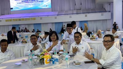 Bupati OKU Teddy Meilwansyah mengikuti Kunjungan Kerja Spesifik Komisi II DPR-RI di Jatinangor.