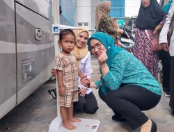 PKK OKU Bagikan Telur Cegah Stunting