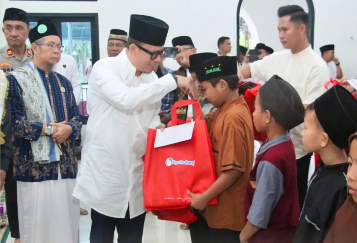 Bupati OKU Safari Ramadhan di Lubuk Raja