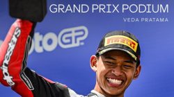 Veda Pratama menjadi pembalap Indonesia PERTAMA yang berhasil meraih podium di ajang Grand Prix!
