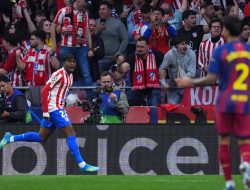 Barcelona Gugur, Atletico dan PSG Lolos