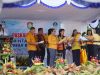 Kelompok paduan suara bernyanyi dalam perayaan Paskah Bersama Pemerintah Kabupaten Sumba Barat Daya di Wanno Kadaghu.