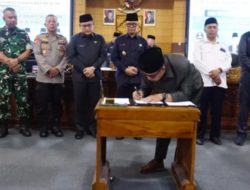DPRD OKU Resmi Sahkan Prolegda Tahun 2026