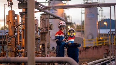 PHR Zona 4 menerapkan sejumlah strategi pengeboran, seperti dual completion dan step out drilling, demi menjaga stabilitas produksi di tengah tantangan lapangan migas yang sudah mature.